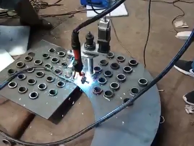 管板自动焊小车焊接视频